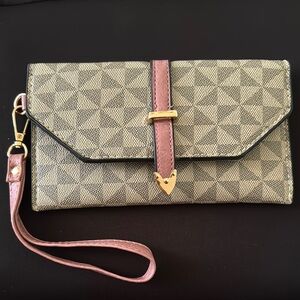 Source Unknown Pink and Gray Geometric Clutch Wristlet